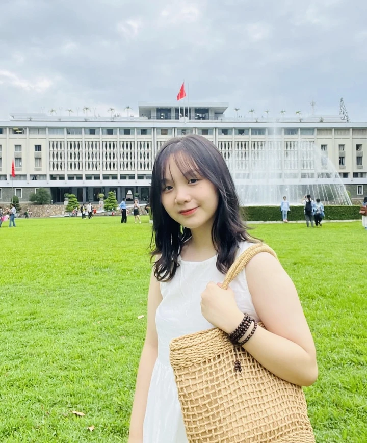 Mắc hai bệnh ung thư ở tuổi 18, nữ sinh đạt IELTS 8.5, khởi nghiệp tuổi 20 - Hình 1