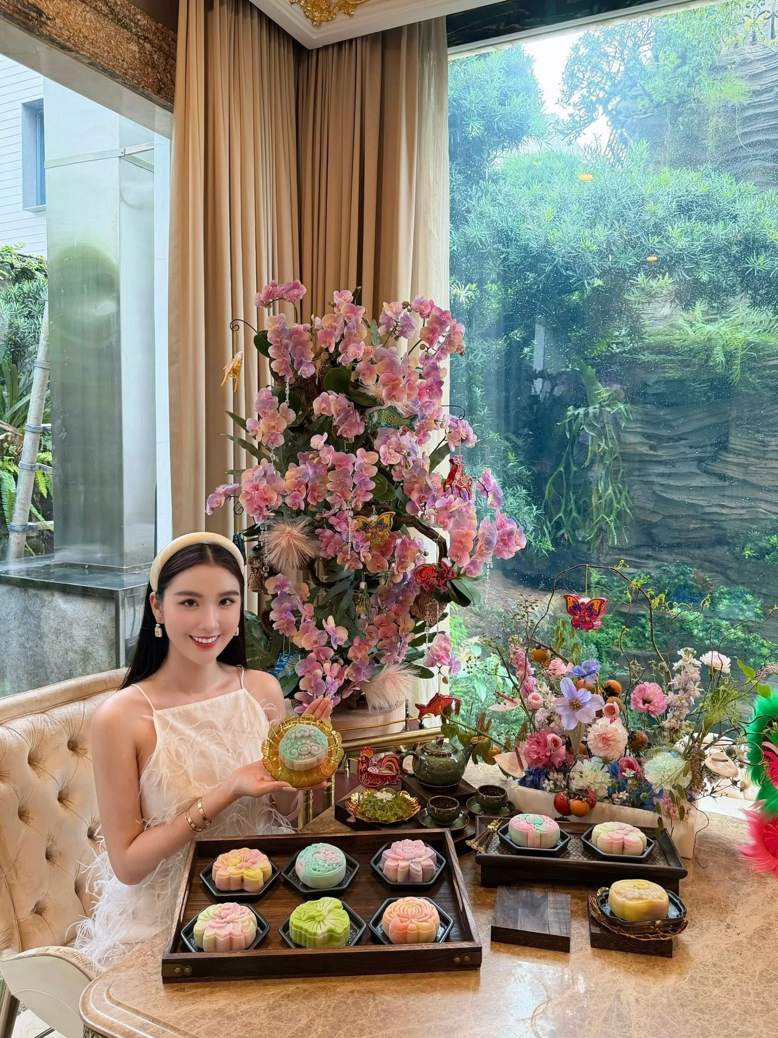 Quá khứ của người phụ nữ SN 1993 vừa công khai bên bác sĩ Chiêm Quốc Thái - Hình 7