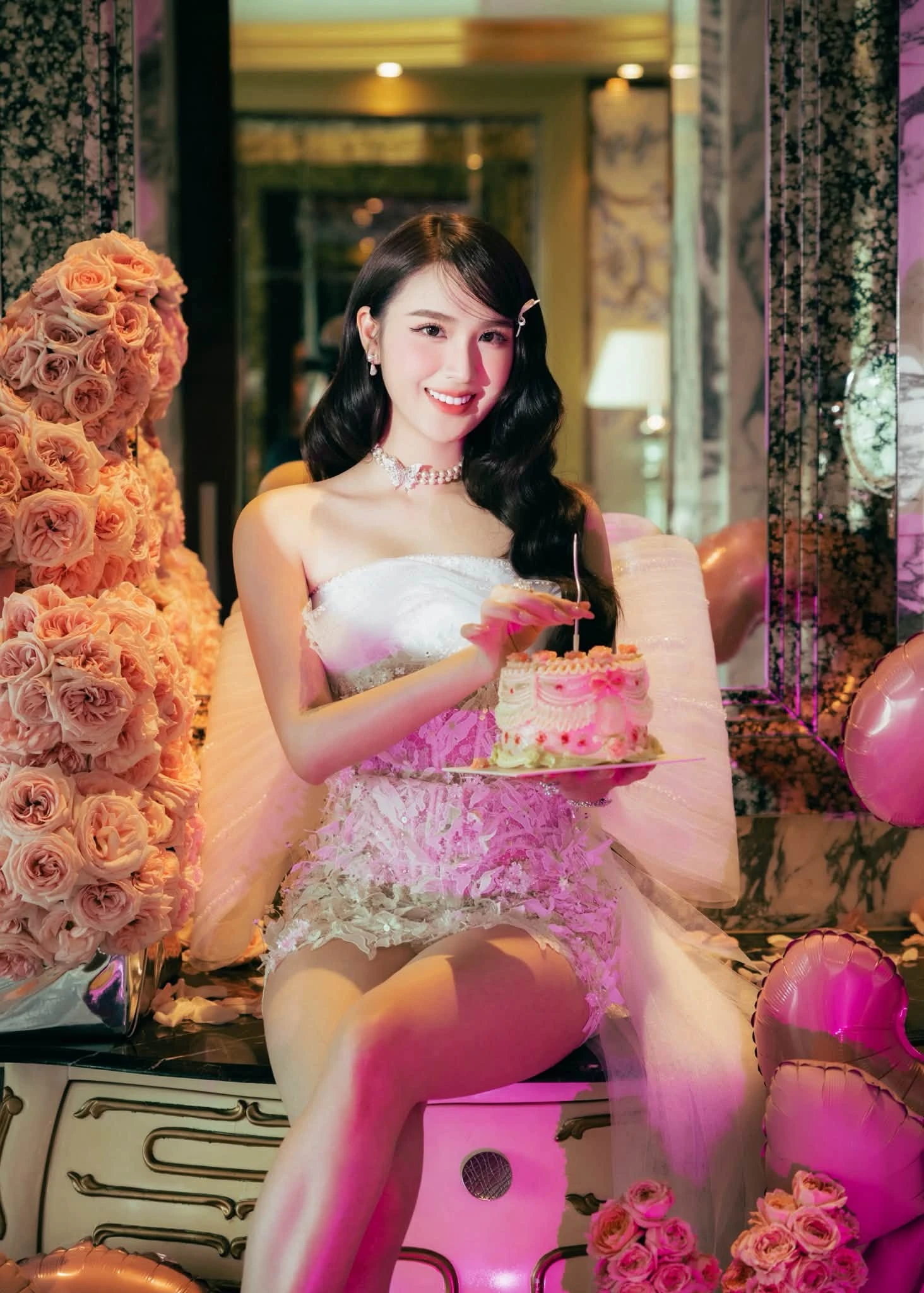 Quá khứ của người phụ nữ SN 1993 vừa công khai bên bác sĩ Chiêm Quốc Thái - Hình 4
