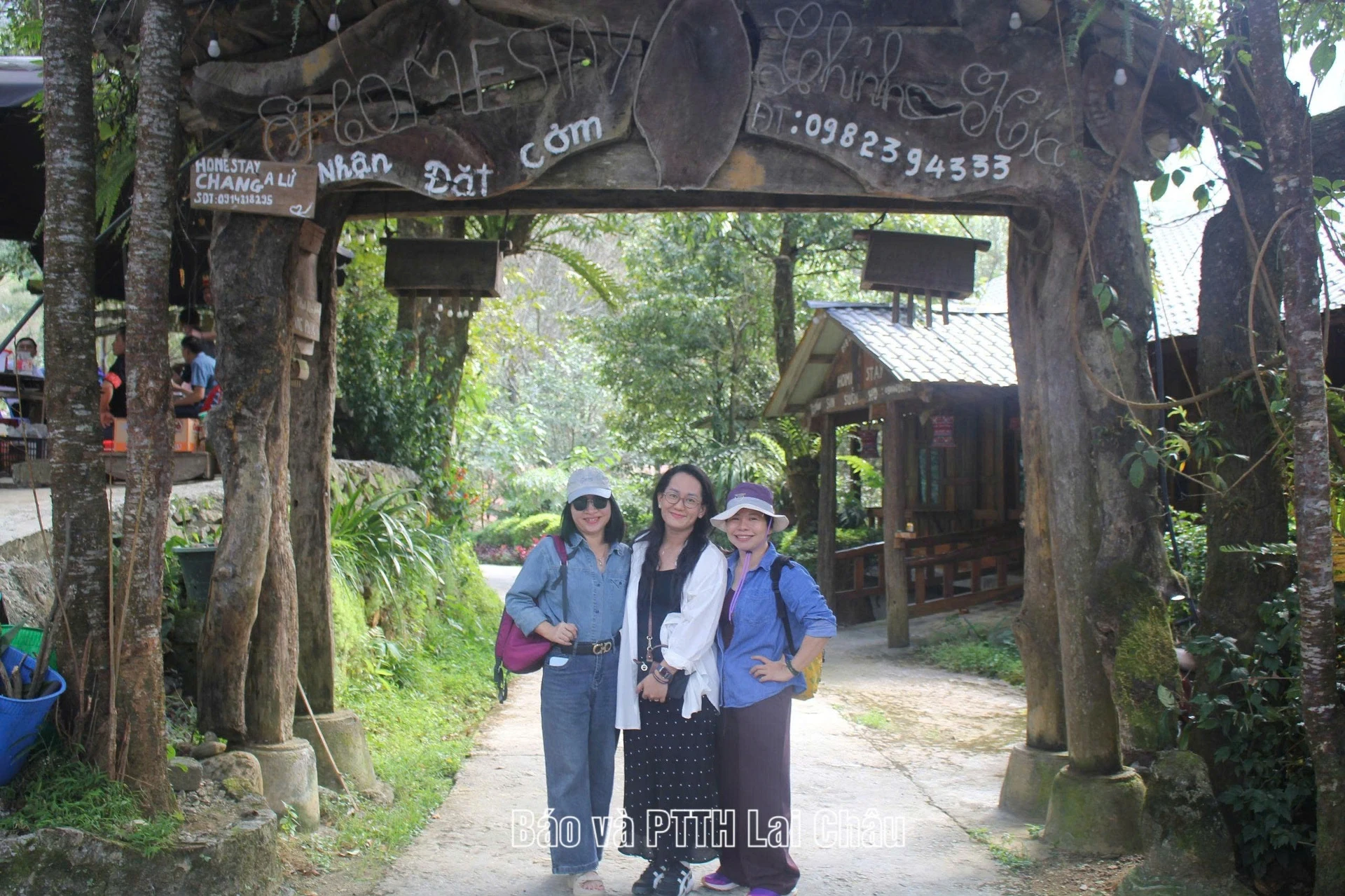 Đoàn Presstrip khảo sát, trải nghiệm tại bản du lịch cộng đồng Sin Suối Hồ - Hình 6