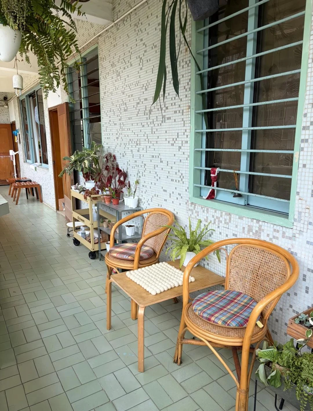 Bỏ căn hộ 50m để chuyển vào nhà tập thể cũ 160m, ở một thời gian chủ nhà phải thốt lên: Như này mới là đáng sống! - Hình 9