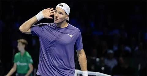 Djokovic thua sốc Struff, nguy cơ lỡ ATP Finals - Hình 2