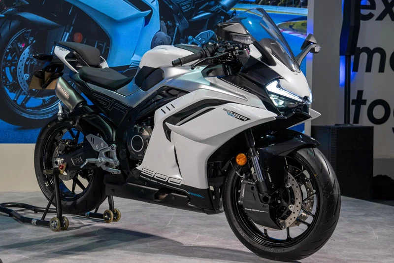 Sportbike Trung Quốc giá hơn 190 triệu đồng, cạnh tranh với Honda CBR500R - Hình 1
