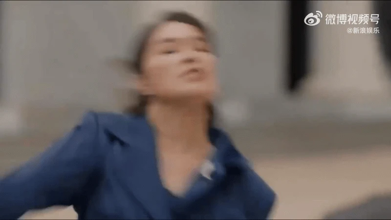 Tưởng phim Ấn Độ nhưng hóa ra là phim Thái: Màn ngã cầu thang ảo tung chảo, tình tiết phi lý đến cực điểm - Hình 2