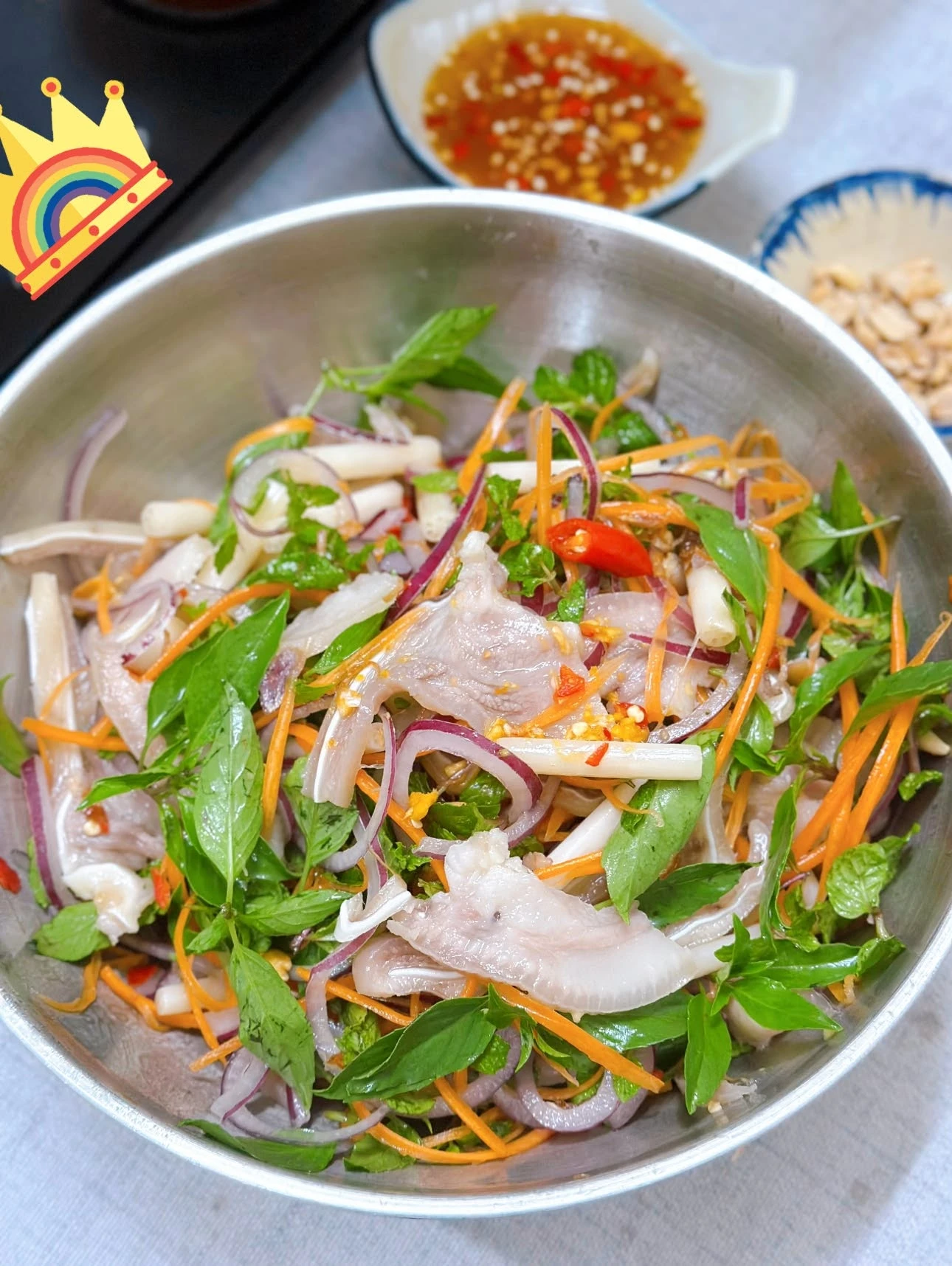 Loại rau thanh mát, giàu chất xơ, vitamin C và khoáng chất, tốt tim mạch và làn da, đem làm món gỏi cực hấp dẫn - Hình 4