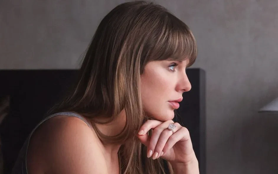 The Life of a Showgirl của Taylor Swift trở lại vị trí số 1 BXH Billboard 200 - Hình 1