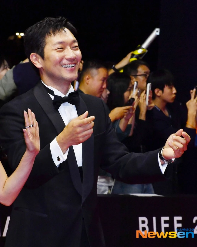 LHP Busan 2026: Bà hoàng Phạm Băng Băng chiếm trọn spotlight, Hyun Bin chưa bao giờ làm fan thất vọng - Hình 32