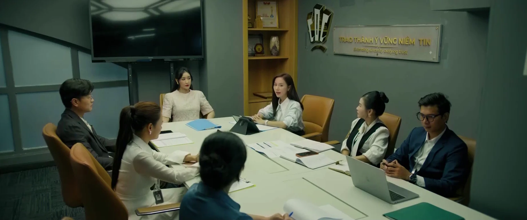 Mùa hè năm ấy - Tập 25: Khánh tỏ tình ngọt ngào, Phương xác nhận danh phận - Hình 1