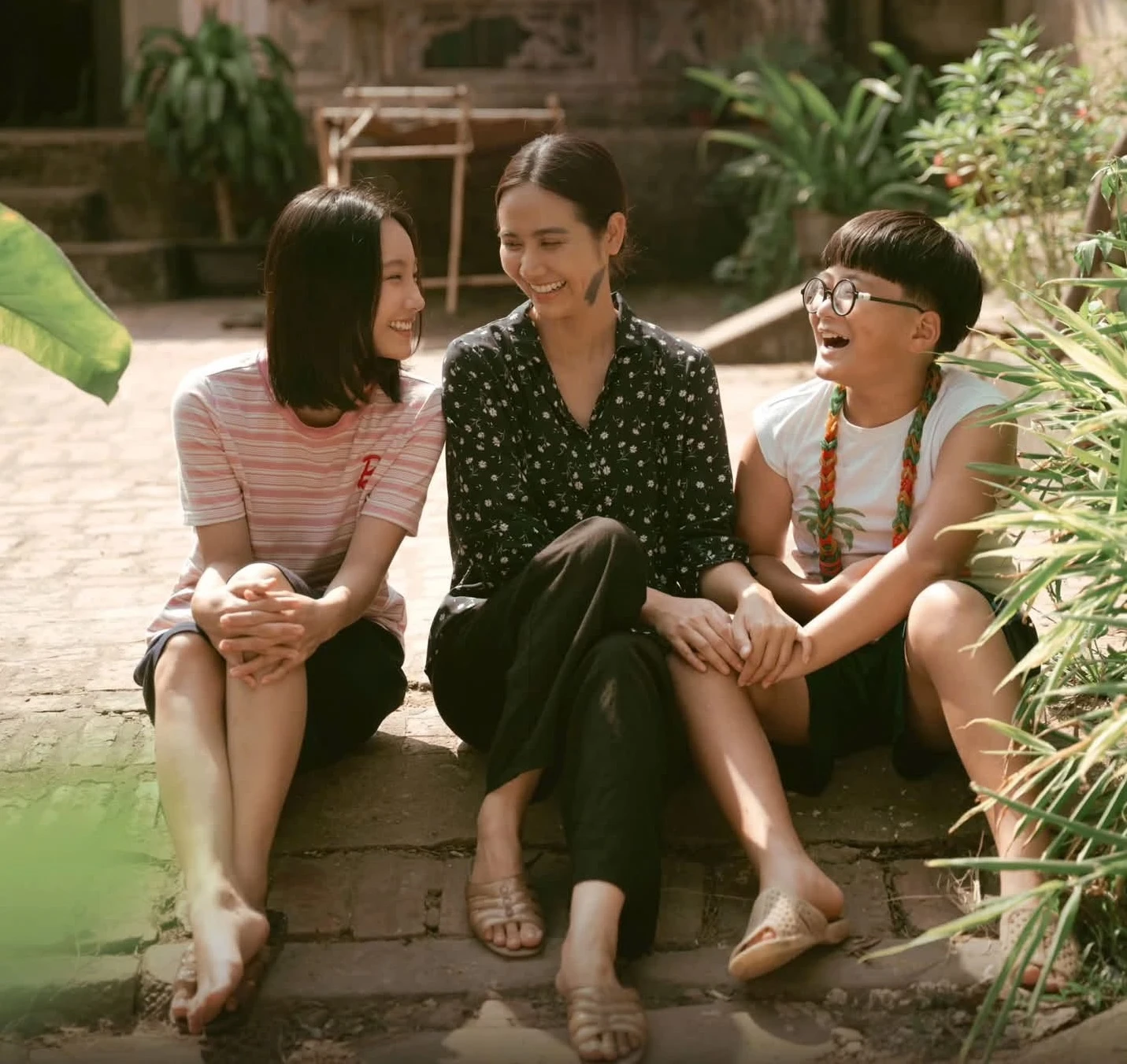 Phim Việt chưa chiếu đã được netizen khen nức nở: Nam chính sở hữu cơ địa viral, nữ chính lột xác quá đỉnh - Hình 4