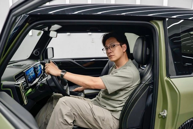 Thu nhập của Phó Chủ nhiệm CLB thành phố được đề cử đẹp nhất thế giới - Hình 9