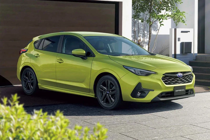 Xe hatchback thiết kế thể thao, công suất 180 mã lực, giá 640 triệu đồng - Hình 1