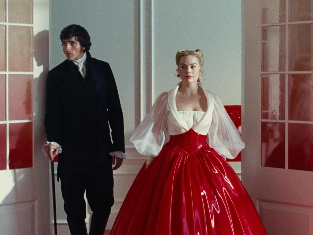 Cặp đôi đẹp nhất thế giới hiện tại: Lên đồ đồng điệu như fashion show, phản ứng hóa học tóe lửa dù chênh 7 tuổi! - Hình 6