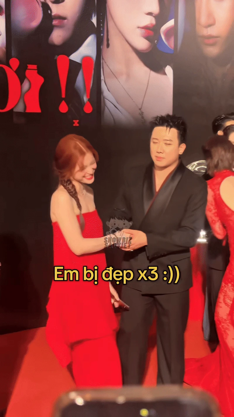 Trấn Thành nói gì với mỹ nhân mình từng yêu đơn phương trên thảm đỏ mà khiến MXH bùng nổ? - Hình 2