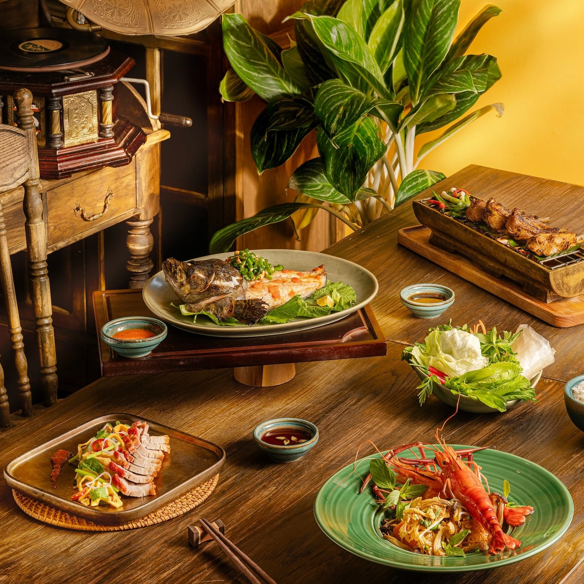 Chơi gì nếu 3 ngày Tết không rời TP.HCM - Hình 4