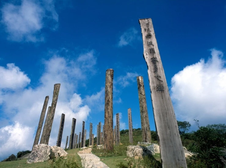 Đảo Lantau: Khám phá thiền viện 120 năm tuổi và đại tượng Phật khổng lồ tại Hong Kong - Hình 7
