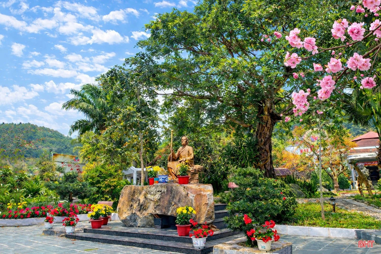 Những điểm du xuân không thể bỏ lỡ ở Hà Tĩnh - Hình 4