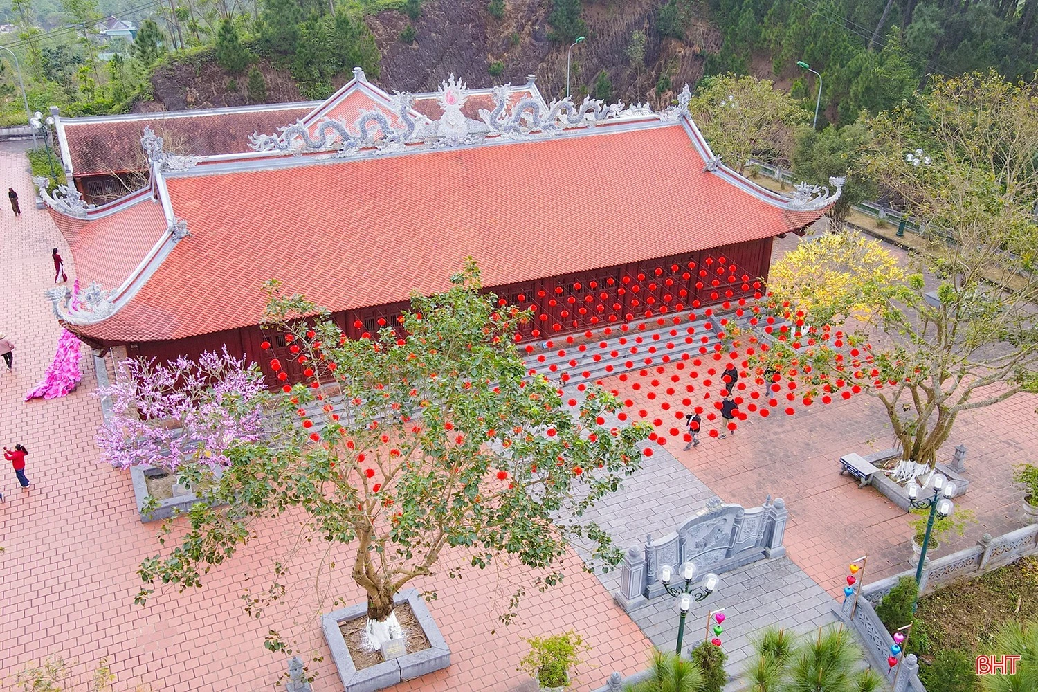 Những điểm du xuân không thể bỏ lỡ ở Hà Tĩnh - Hình 23