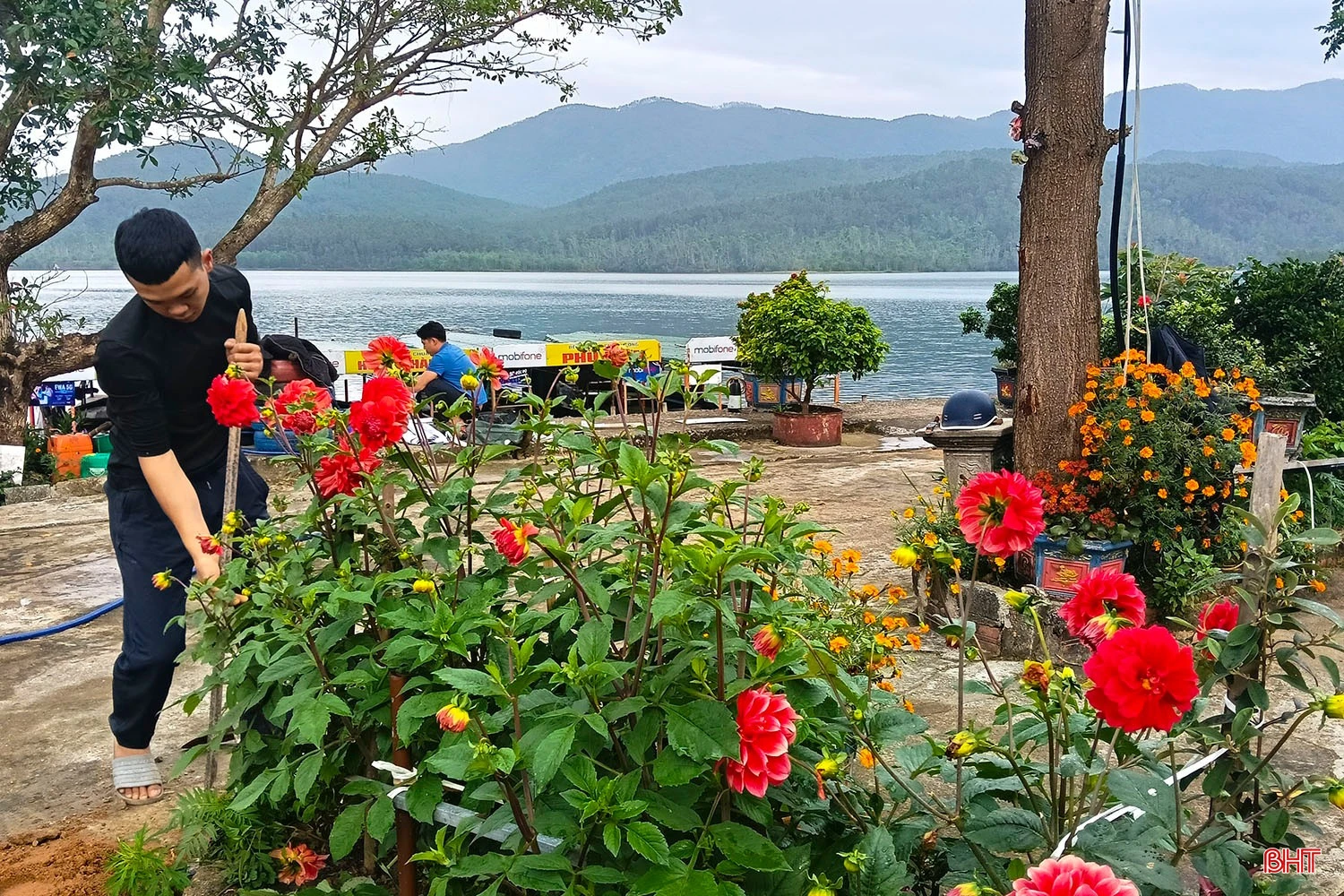 Những điểm du xuân không thể bỏ lỡ ở Hà Tĩnh - Hình 19