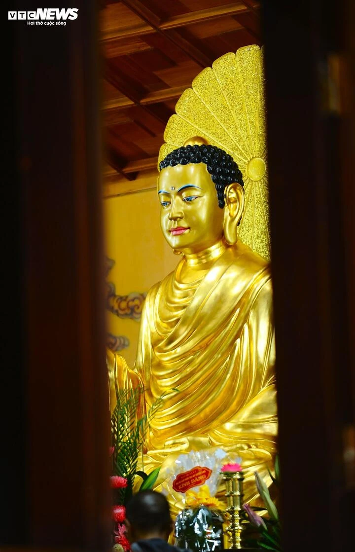 Vẻ đẹp tựa tranh vẽ của Thiền viện Trúc Lâm bên hồ Tuyền Lâm thơ mộng - Hình 10