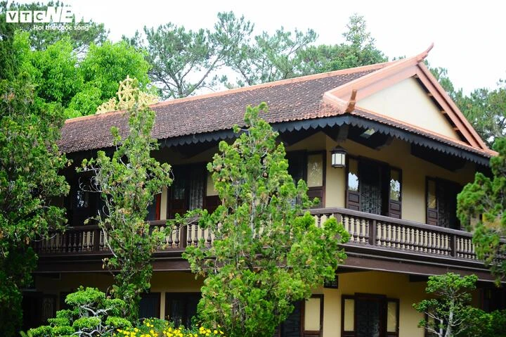 Vẻ đẹp tựa tranh vẽ của Thiền viện Trúc Lâm bên hồ Tuyền Lâm thơ mộng - Hình 11