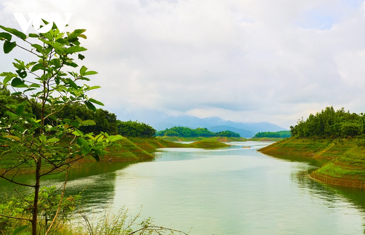 Ngẩn ngơ trước vẻ đẹp của Tà Đùng, điểm đến phải ghé một lần trong đời - Hình 12