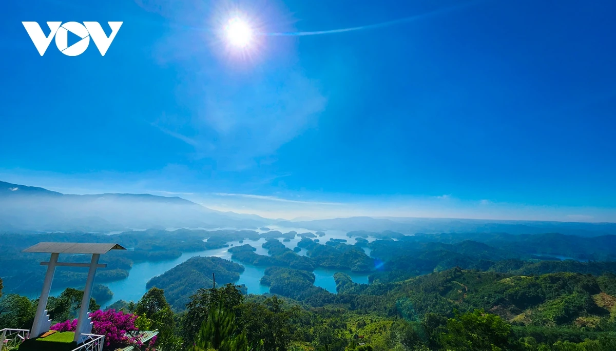 Ngẩn ngơ trước vẻ đẹp của Tà Đùng, điểm đến phải ghé một lần trong đời - Hình 5