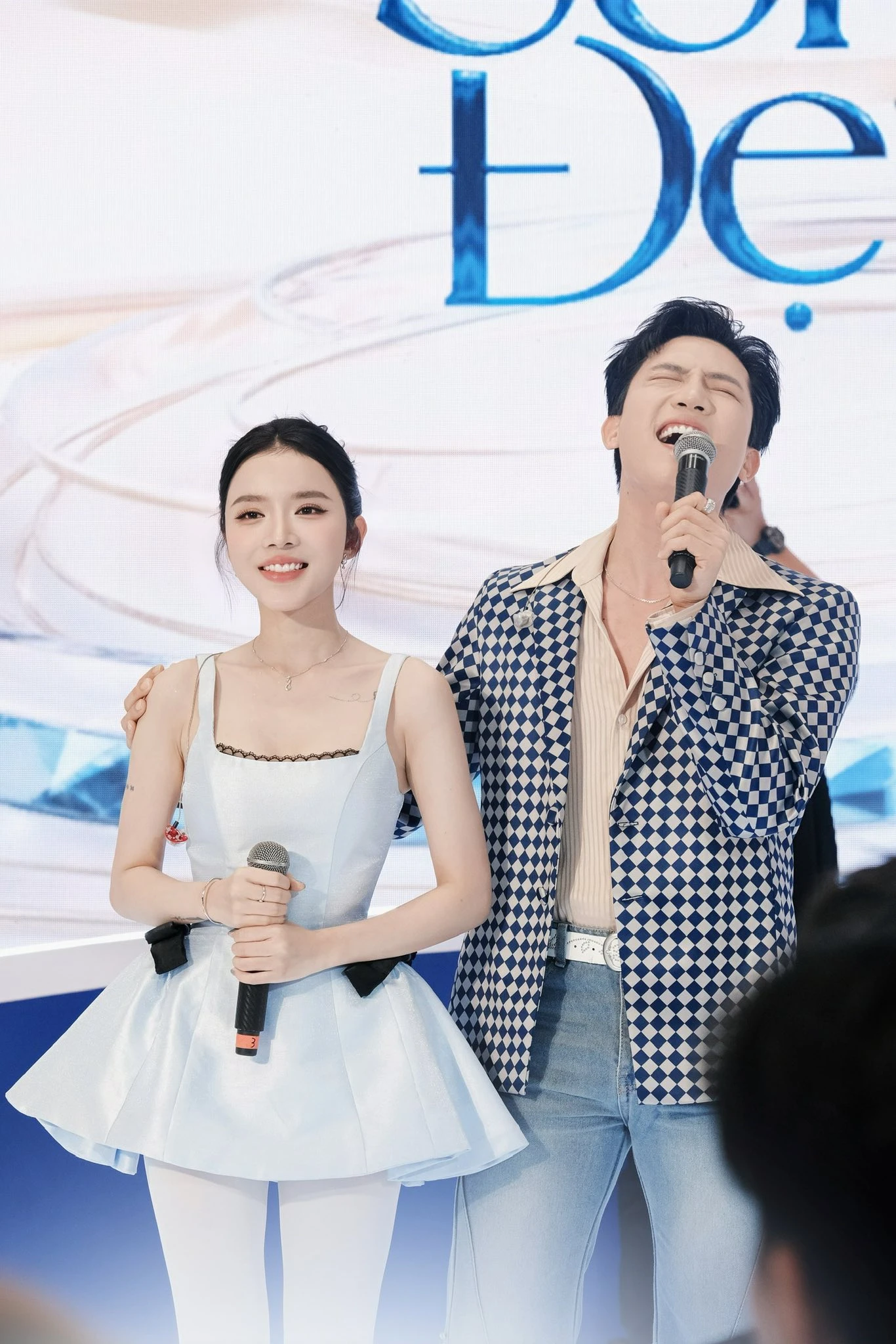 Trấn Thành vướng tranh dữ dội khi viết lời chúc khiến LyLy suýt khóc, Quốc Anh sượng trân - Hình 7