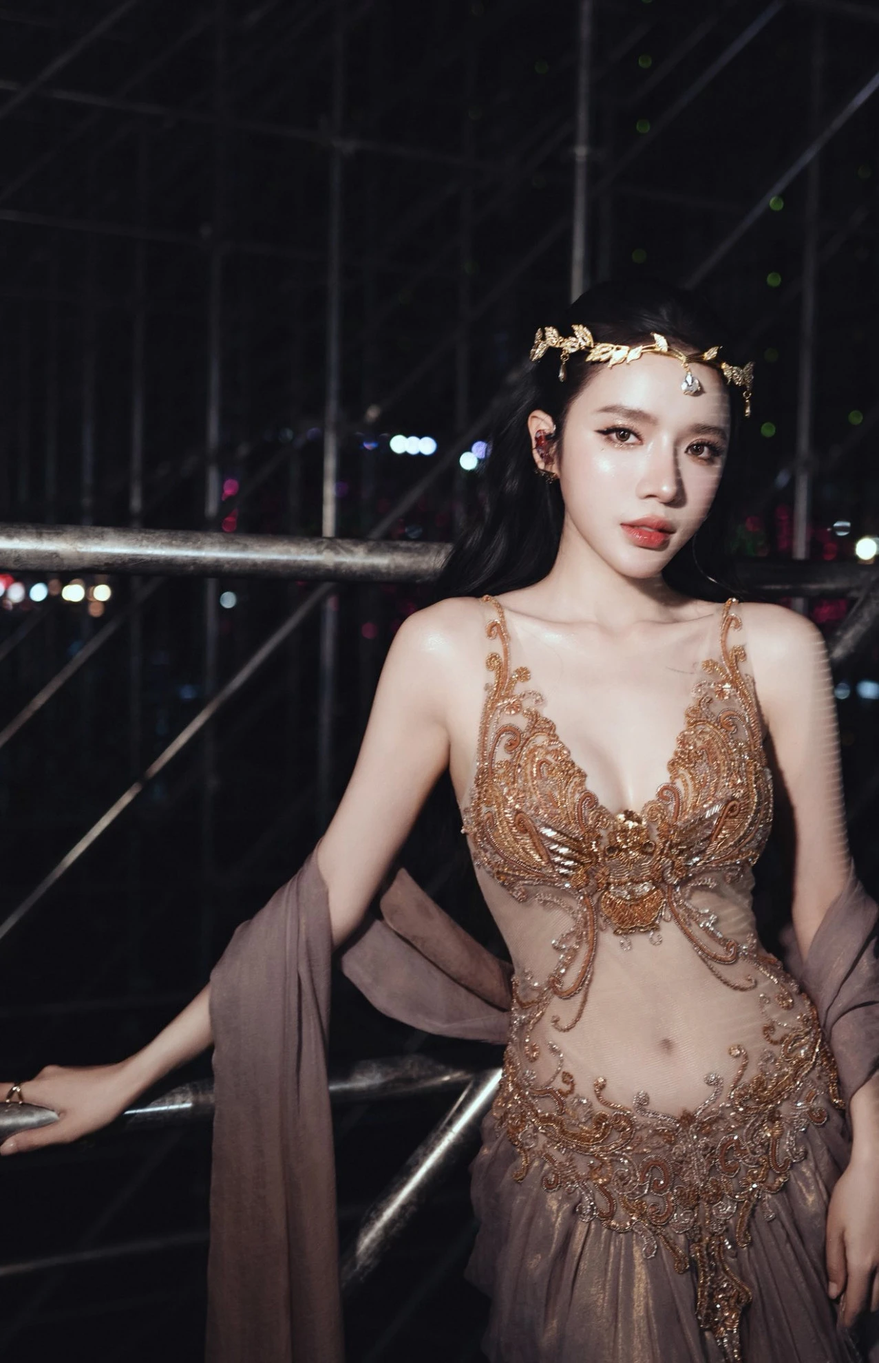 Ca sĩ LyLy: Tuổi 30 là búp bê gợi cảm, không tha thứ nếu bị phản bội! - Hình 11