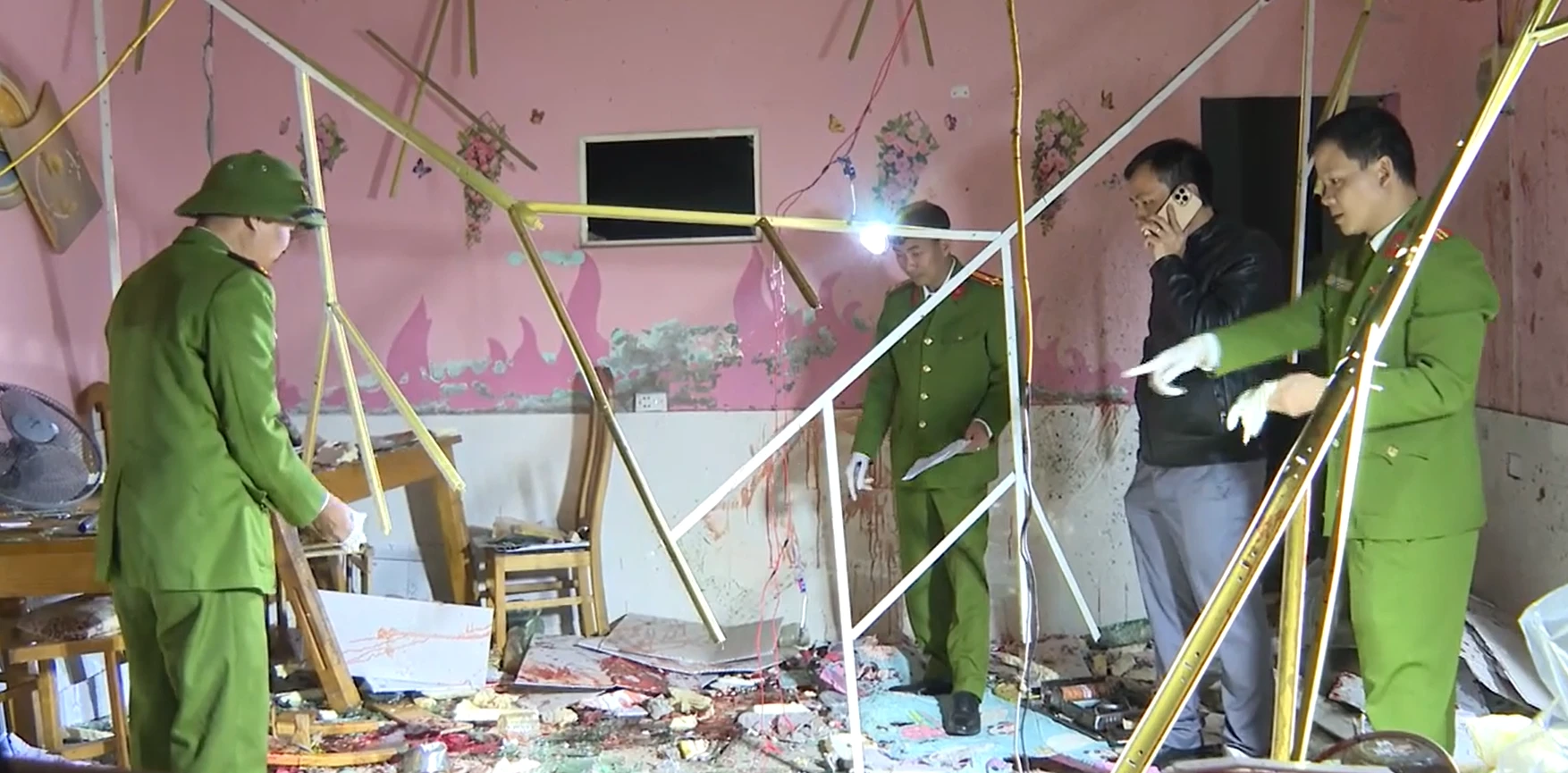 Vụ em rể ném mìn nhà anh vợ khiến 10 người nhập viện: Nghi phạm đã tự giải thoát - Hình 5