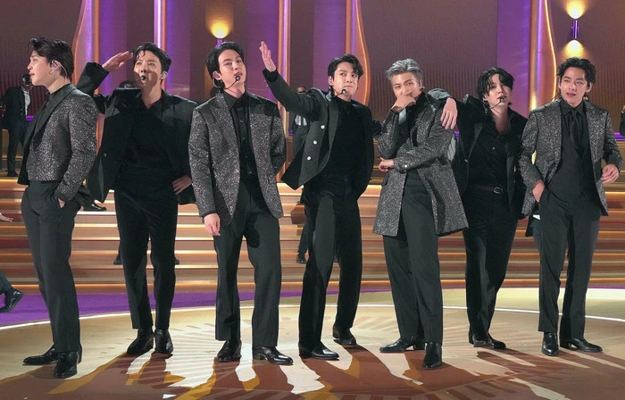 BTS trở lại sau 3 năm, kích hoạt cơn sốt du lịch bùng nổ tại Seoul - Hình 4