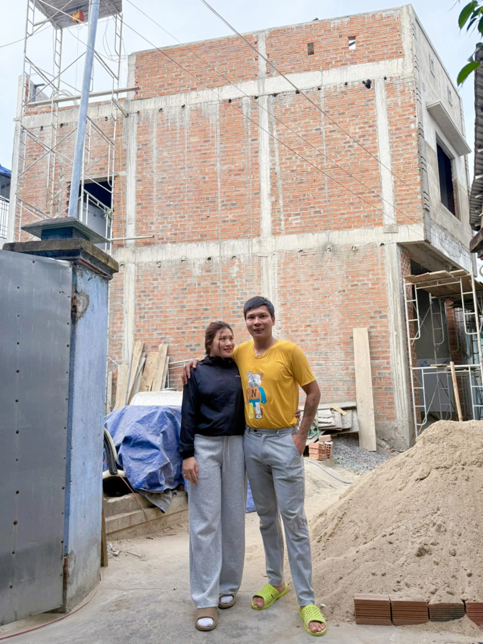 Tình trạng bất ổn của Lộc Fuho: Livestream lúc nửa đêm, thường xuyên mất tích? - Hình 1