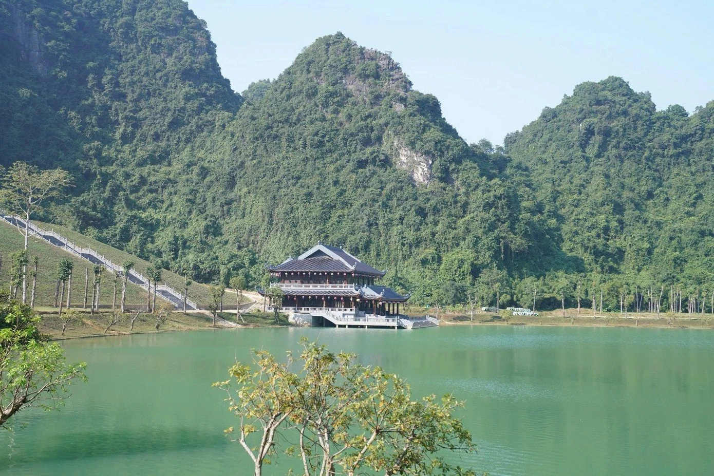 Ninh Bình: Khám phá Thung Ui - tọa độ du lịch sinh thái mới toanh vừa ra mắt đầu năm - Hình 2