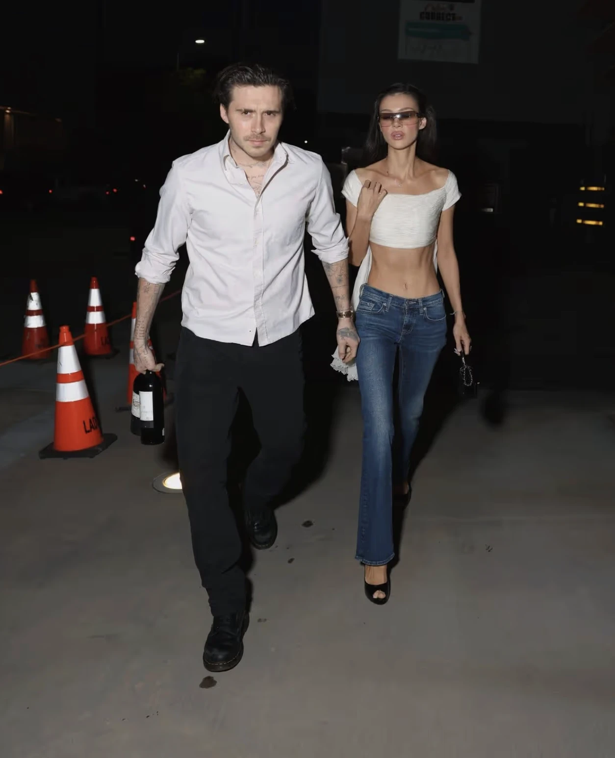 Con trai David Beckham vẫn đeo đồng hồ xa xỉ 280.000 USD bố tặng - Hình 1