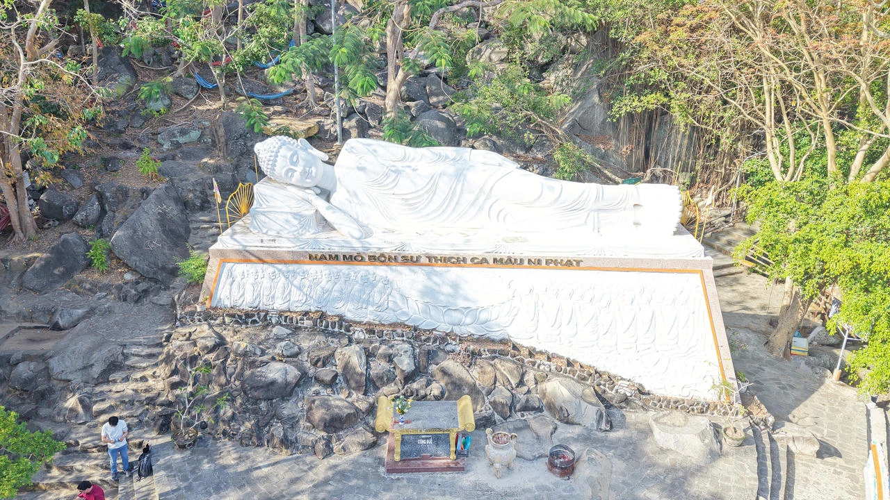 Một ngày trên đỉnh núi Bà Đen mùa lễ hội - Hình 7