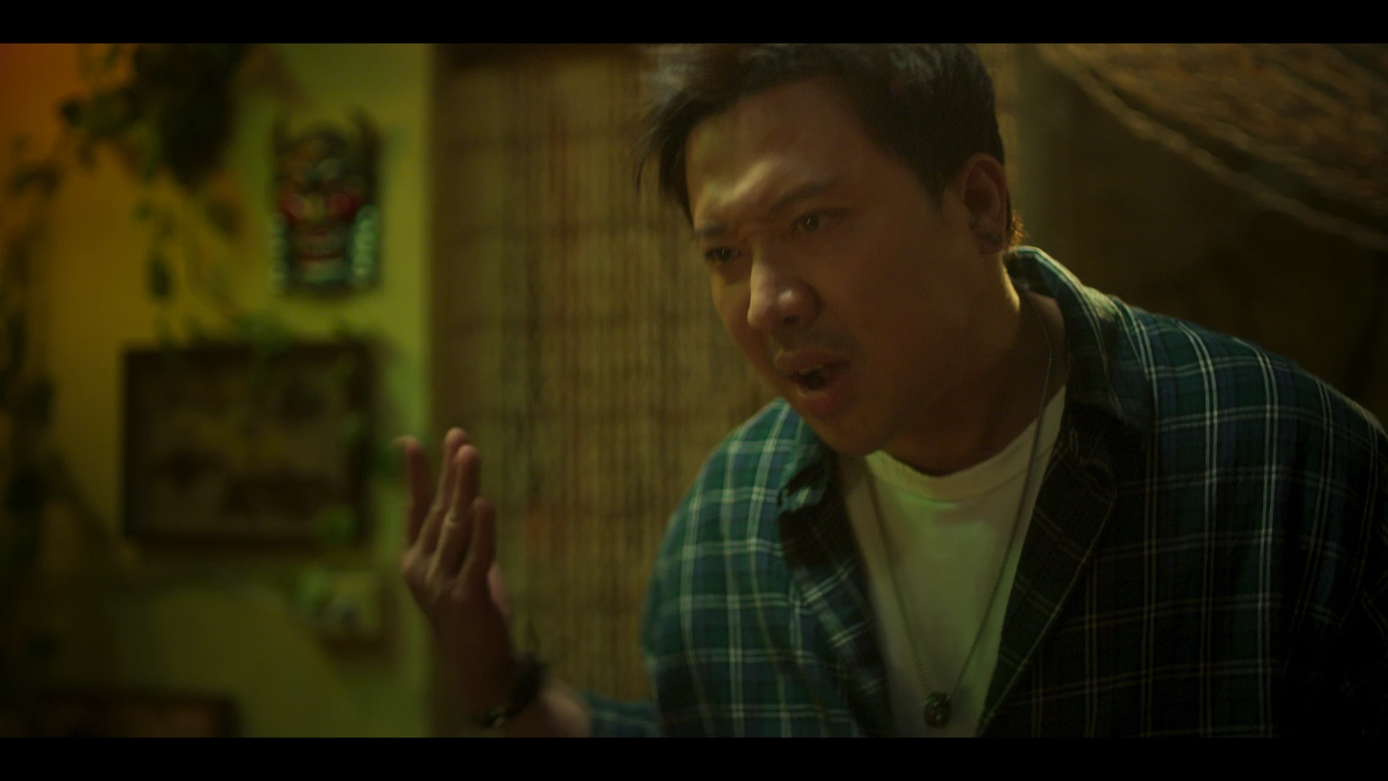 Trấn Thành khoe doanh thu cao kỷ lục sau 5 ngày, vợ Trường Giang lộ thái độ sốc? - Hình 1