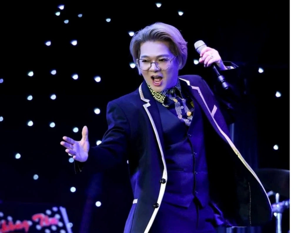 Vũ Hà: Lấy vợ hơn 8 tuổi lộ cuộc sống, nhập viện cấp cứu ngay M5 Tết CĐM lo lắng - Hình 8