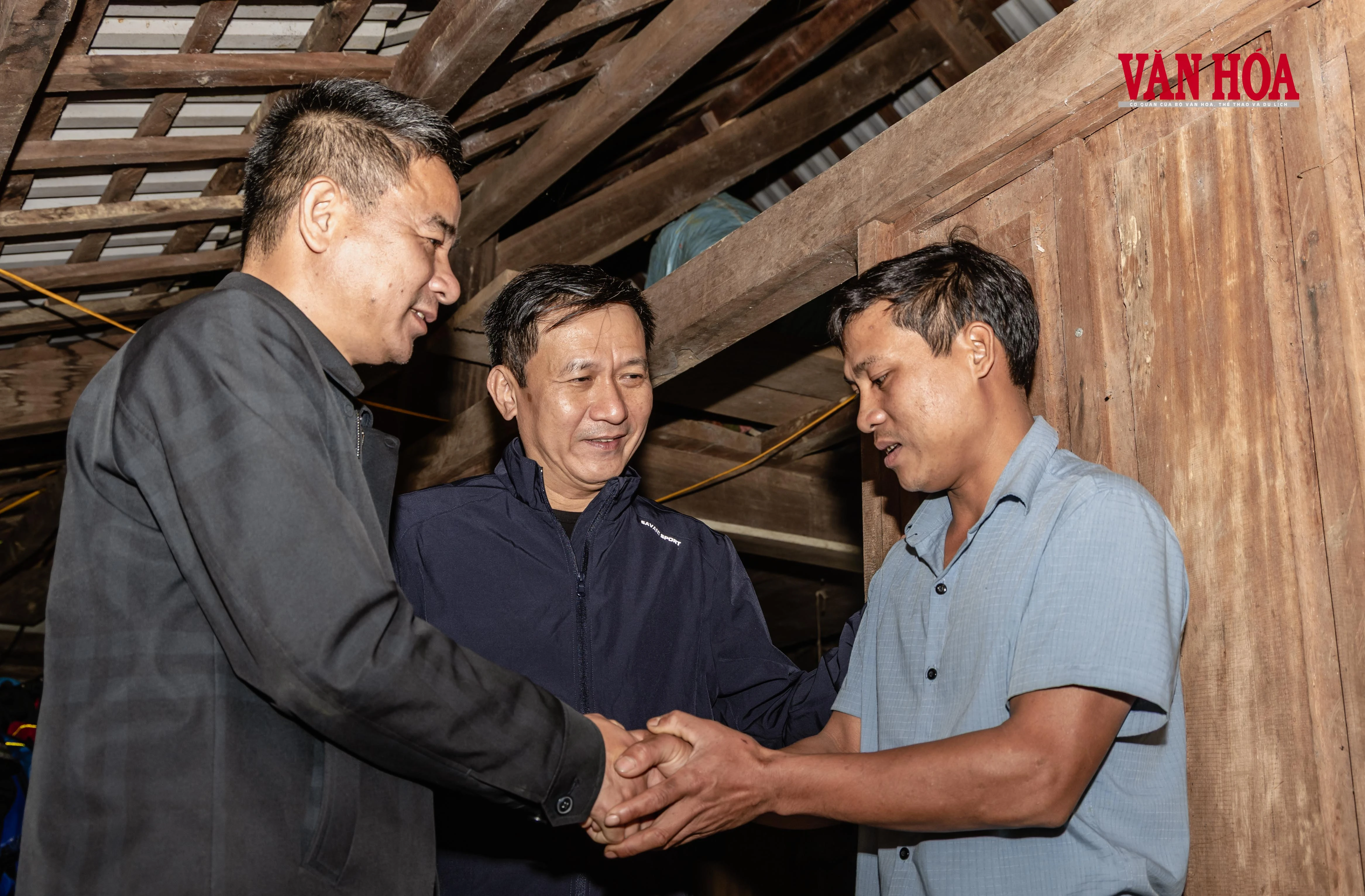 Mùa xuân mới ở bản Đoòng - Hình 4