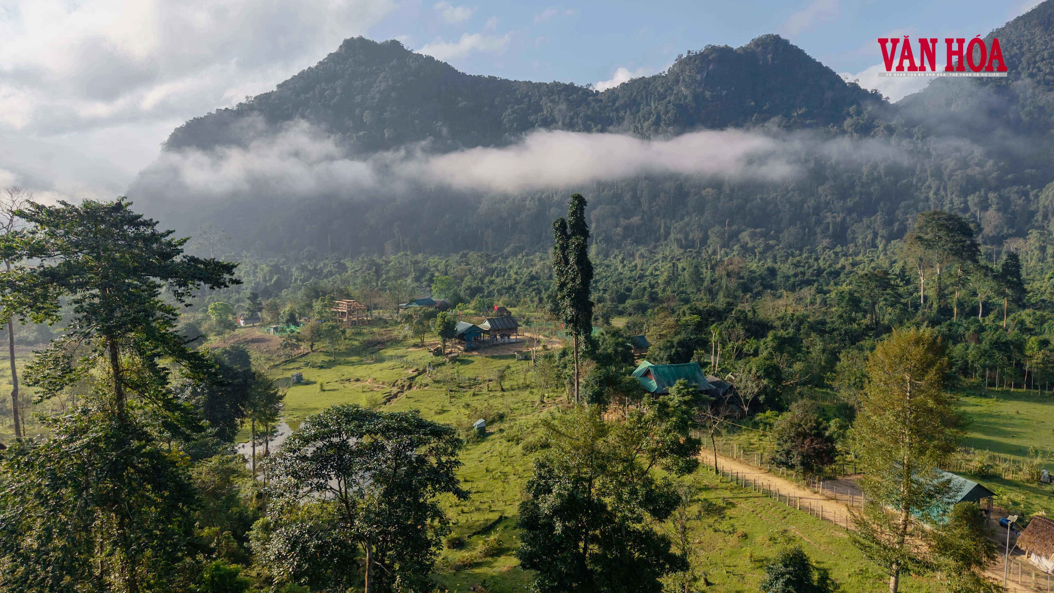 Mùa xuân mới ở bản Đoòng - Hình 1