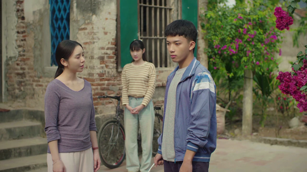 Bước chân vào đời - Tập 3: Cố ý va vào sếp để tìm cơ hội, nữ nhân viên bị bắt bài - Hình 7