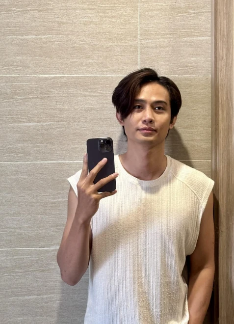 Quỳnh Lam du lịch nước ngoài cùng bạn trai kém 9 tuổi, lộ khoảnh khắc ngọt ngào - Hình 7