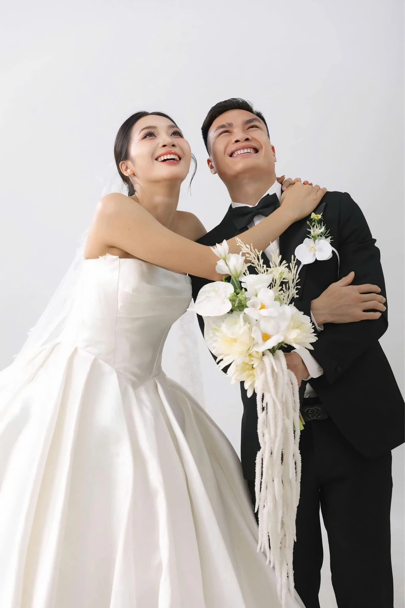 Võ sỹ Olympic Nguyễn Văn Đương cưới vợ: Cú đấm thép tìm thấy bến đỗ bình yên sau những ngày bão giông - Hình 2