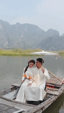 Mê mẩn khung cảnh ảnh cưới cực thơ của MC Huyền Trang Mù Tạt và tuyển thủ Việt Nam - Hình 4