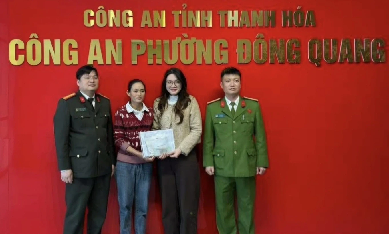 Công nhân quét rác nhặt túi 1,4 tỷ, hành động cuối cùng khiến ai cũng ngỡ ngàng - Hình 2