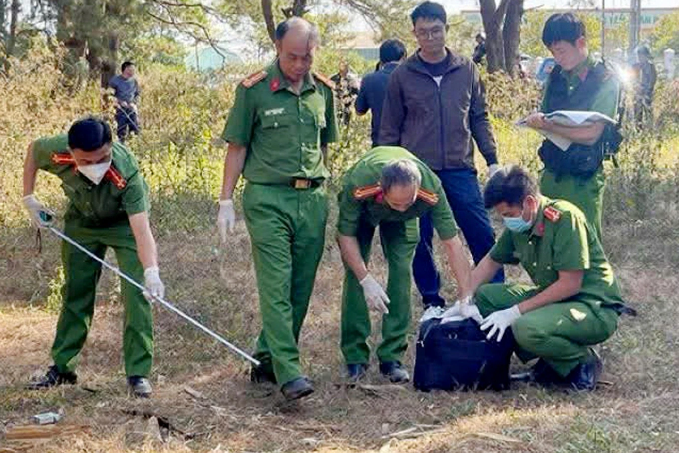 Hơn 5.000 tin nhắn, khen thưởng 5 người dân trong vụ cướp ngân hàng ở Gia Lai - Hình 2