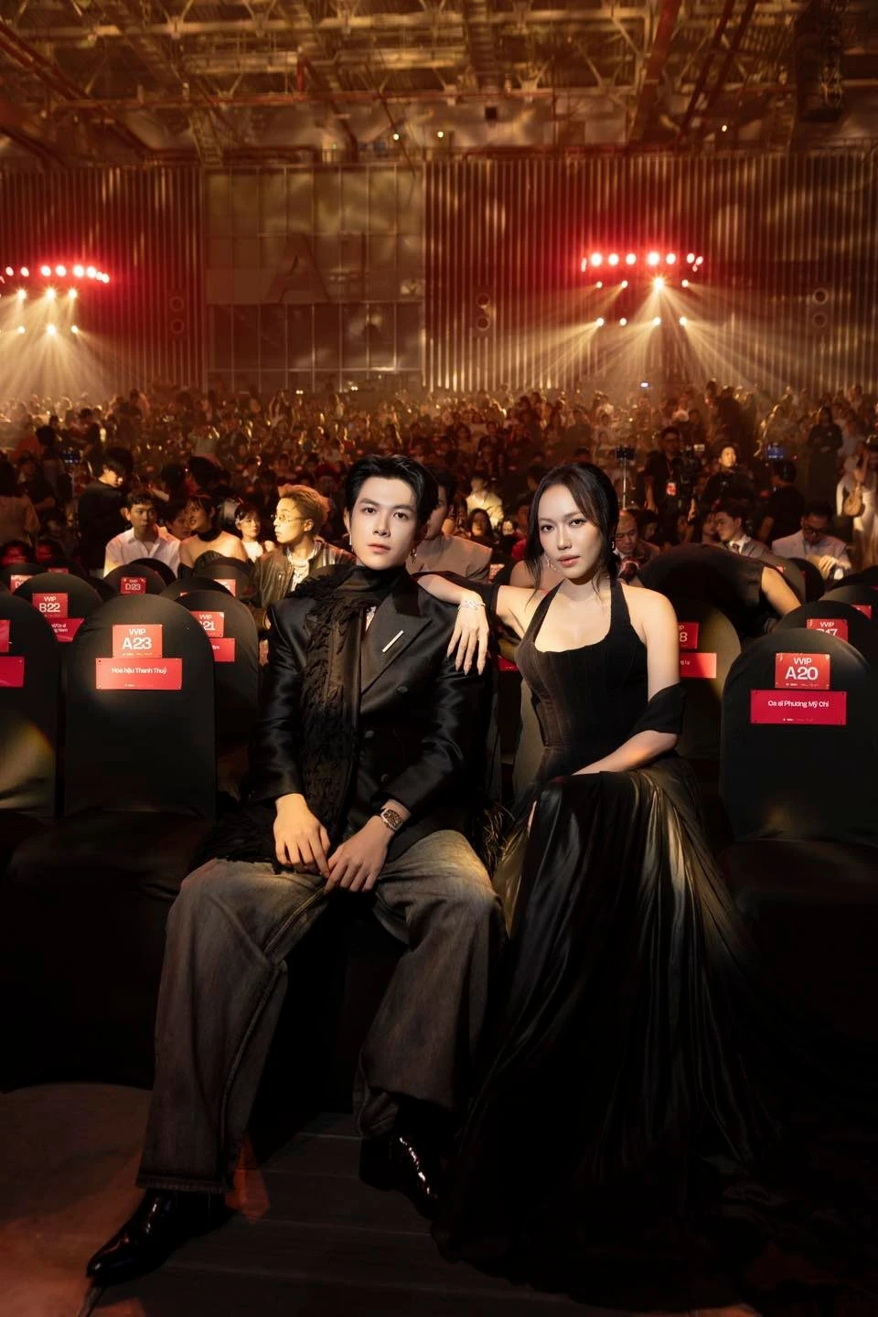 Anh Tú và Diệu Nhi không rời nửa bước tại thảm đỏ WeChoice Awadrs, gấp đôi visual hoá ra là thế này! - Hình 8