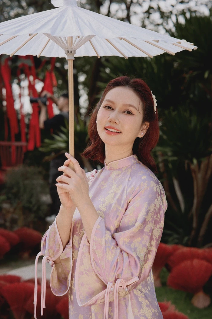 Hương Giang đăng dòng trạng thái ẩn ý nhắc đến sự im lặng - Hình 3