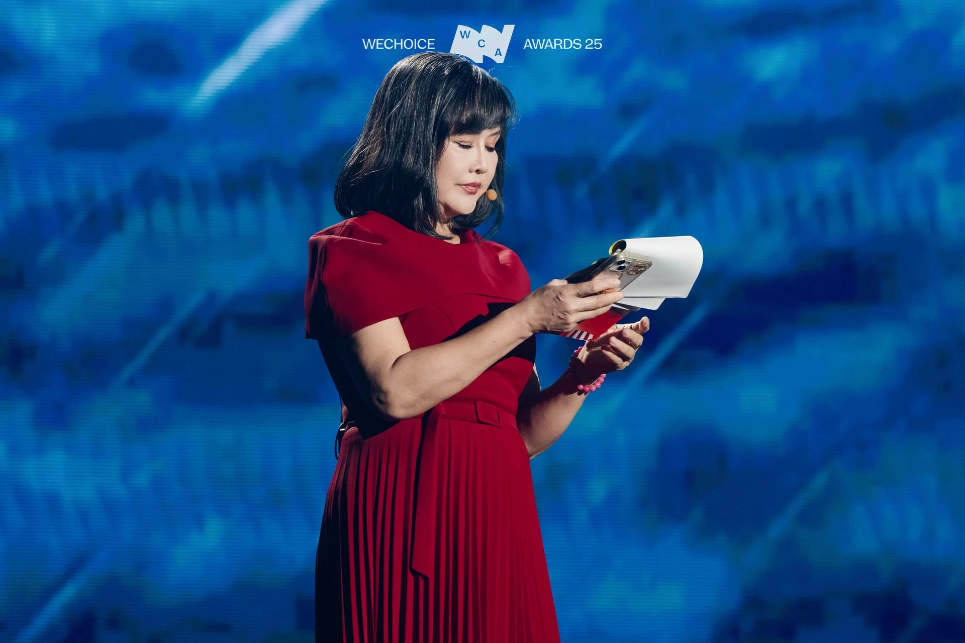 MXH ngập chia sẻ dàn sao Việt sau gala WeChoice Awards: Cảm xúc, ý nghĩa, vỡ oà và hơn thế nữa! - Hình 4