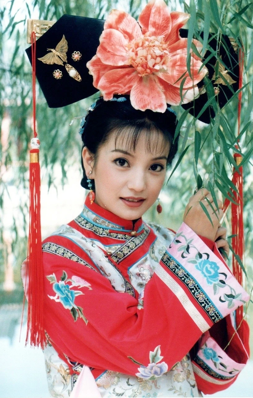 Nữ diễn viên phim giờ vàng bị cấm sóng vô thời hạn: 48 bộ phim bị xoá sổ, 1.900 tỷ biến mất sau 1 đêm - Hình 2