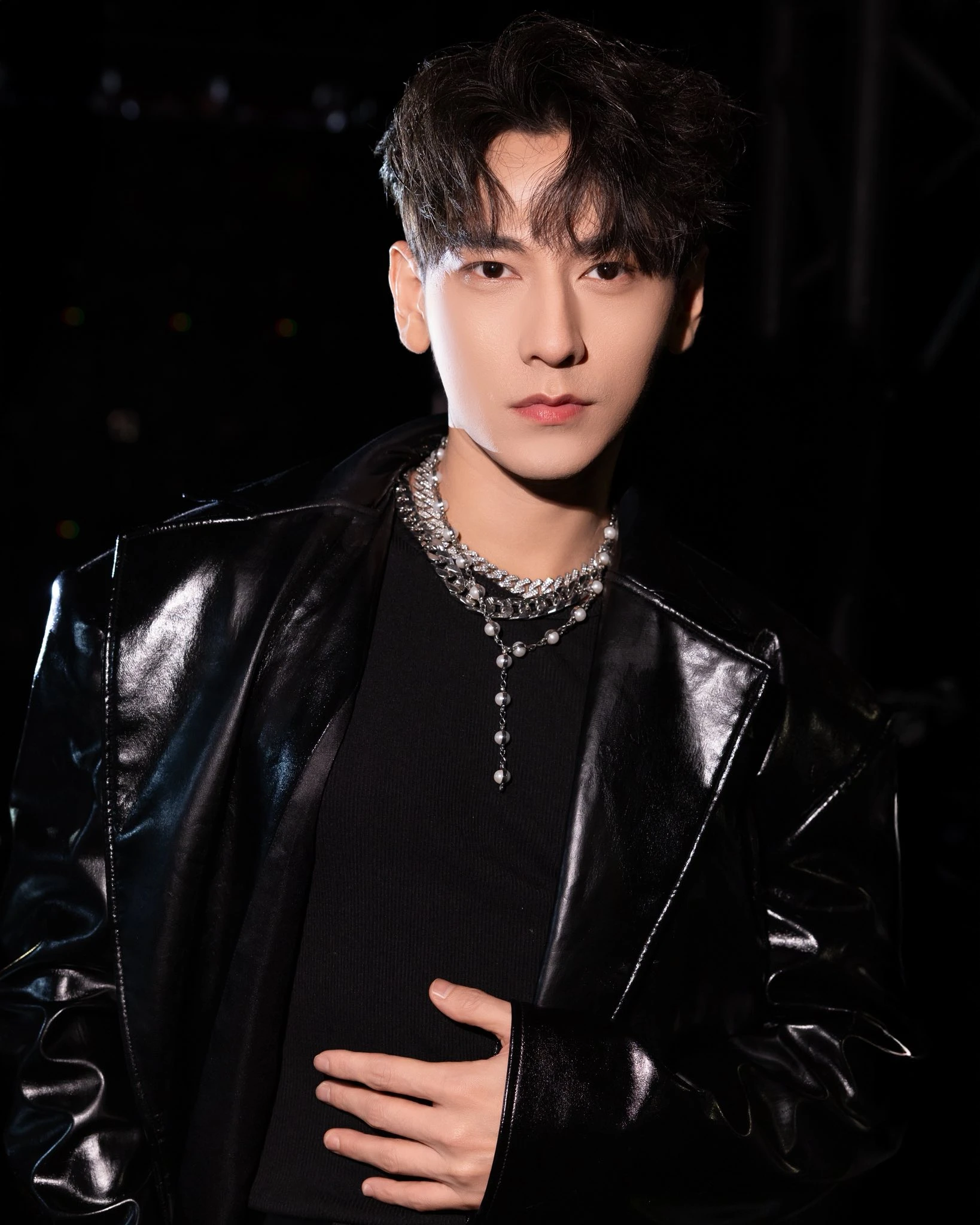 Showbiz Việt có mỹ nam chưa từng biết xấu: Đẹp như xé truyện bước ra, kỷ lục Top 100 nam thần Châu Á chưa ai phá vỡ - Hình 3