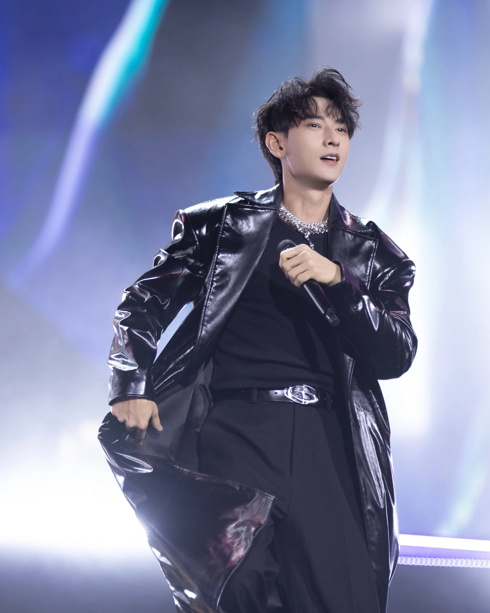 Showbiz Việt có mỹ nam chưa từng biết xấu: Đẹp như xé truyện bước ra, kỷ lục Top 100 nam thần Châu Á chưa ai phá vỡ - Hình 7